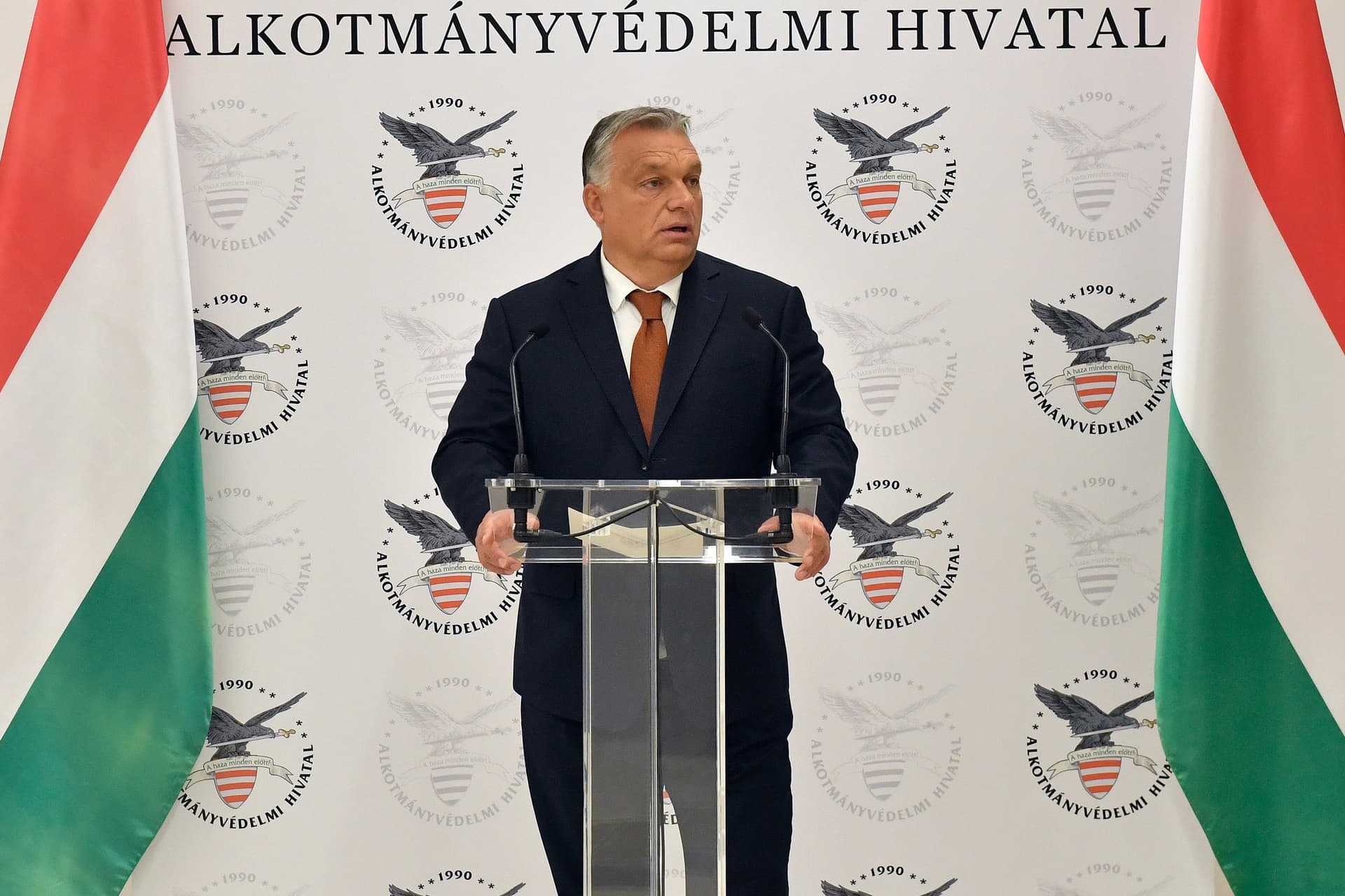 Orbán: A modern magyar államnak szüksége van alkotmányvédelemre
