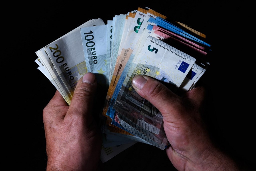 Megéri bevezetni az eurót Magyarországon? – INTERJÚ