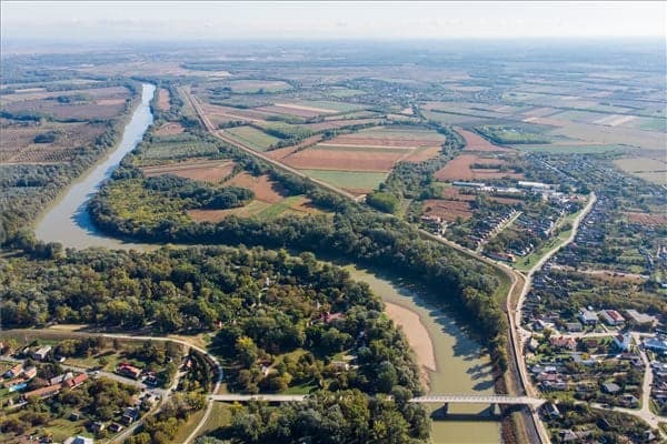 Csaknem négymilliárd forintból fejlesztik az árvízvédelmi töltéseket a Felső-Tisza két mellékfolyóján