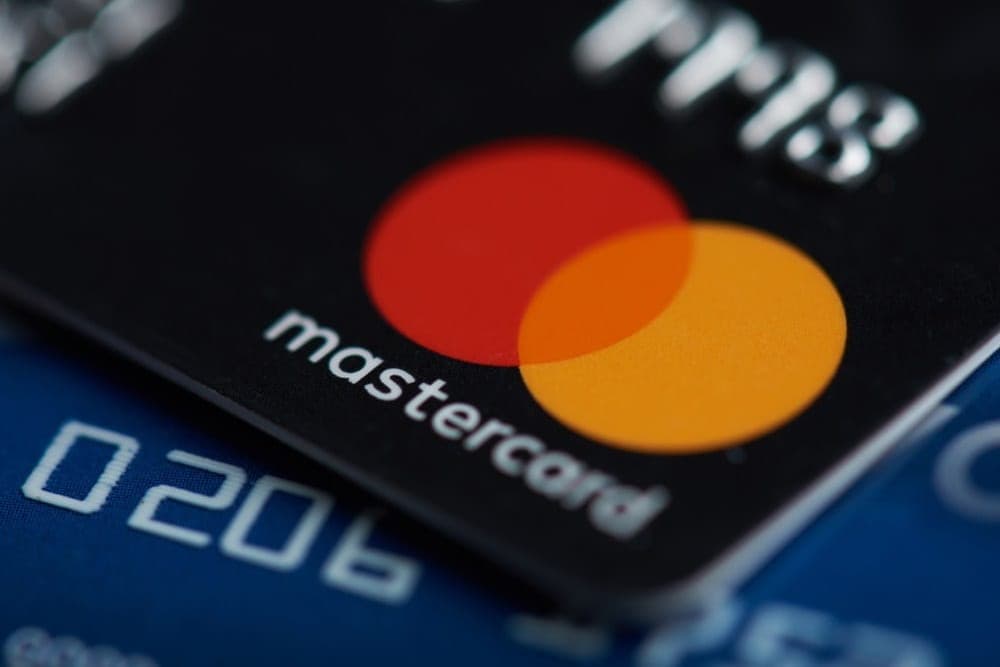 Többmilliárdos kártérítési per indulhat a Visa és a MasterCard ellen