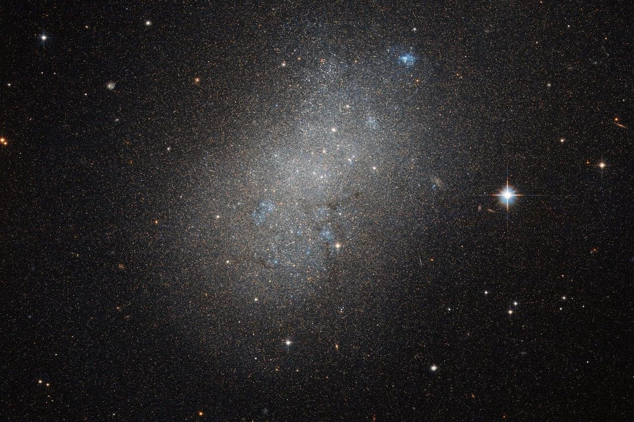 Össze fog olvadni két neutroncsillag