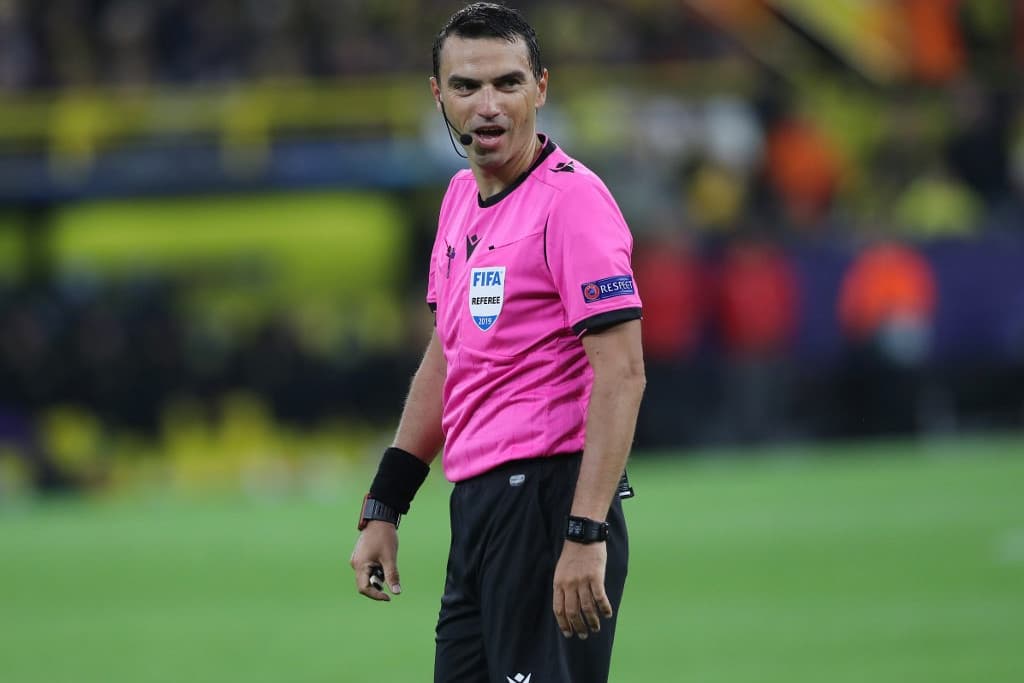 Román bíró vezeti a walesi-magyar Eb-selejtezőt