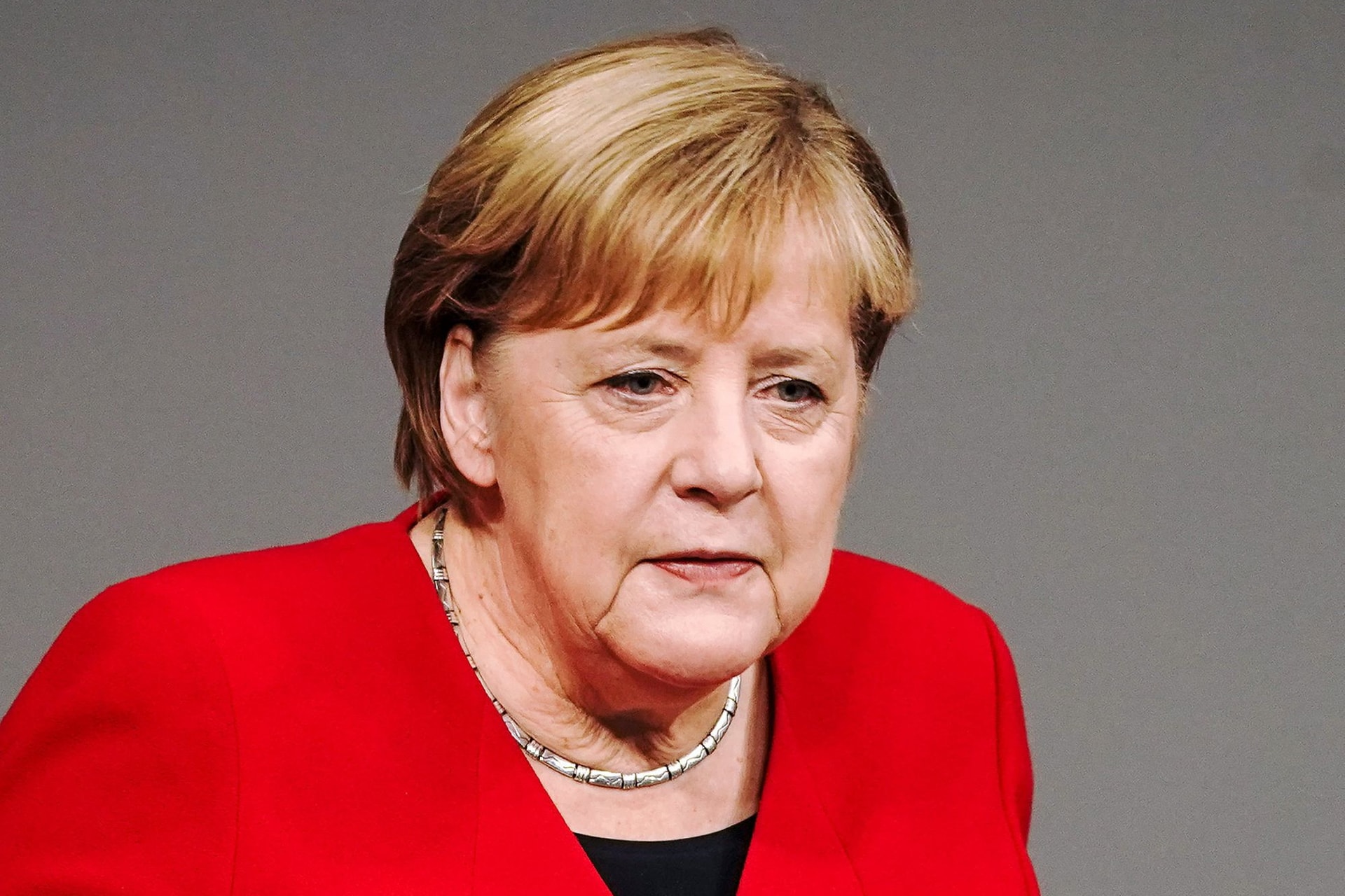 Merkel: Meg kell akadályozni az újabb járványhelyzet kialakulását