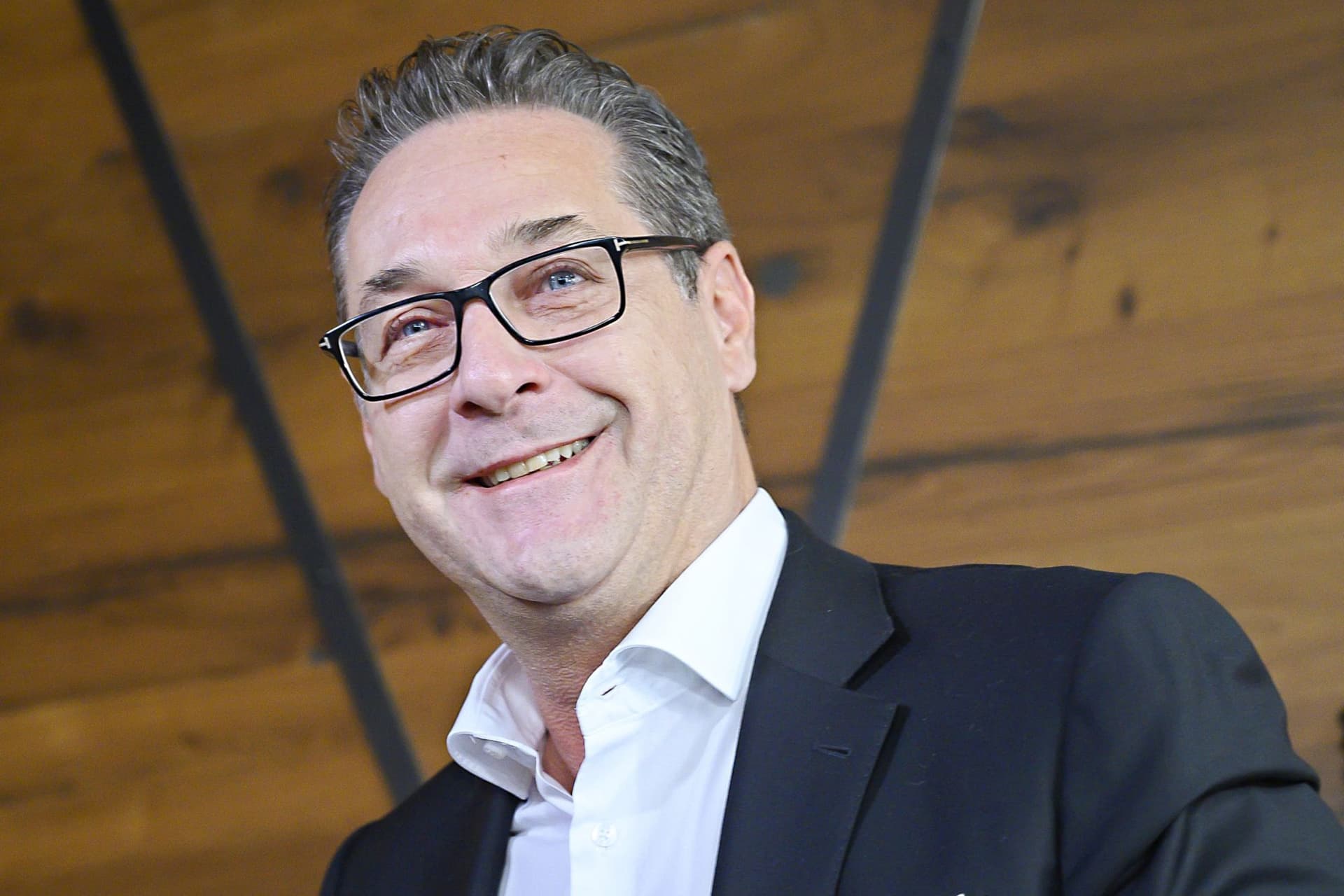 Felmentő ítélet született Heinz-Christian Strache vesztegetési ügyében
