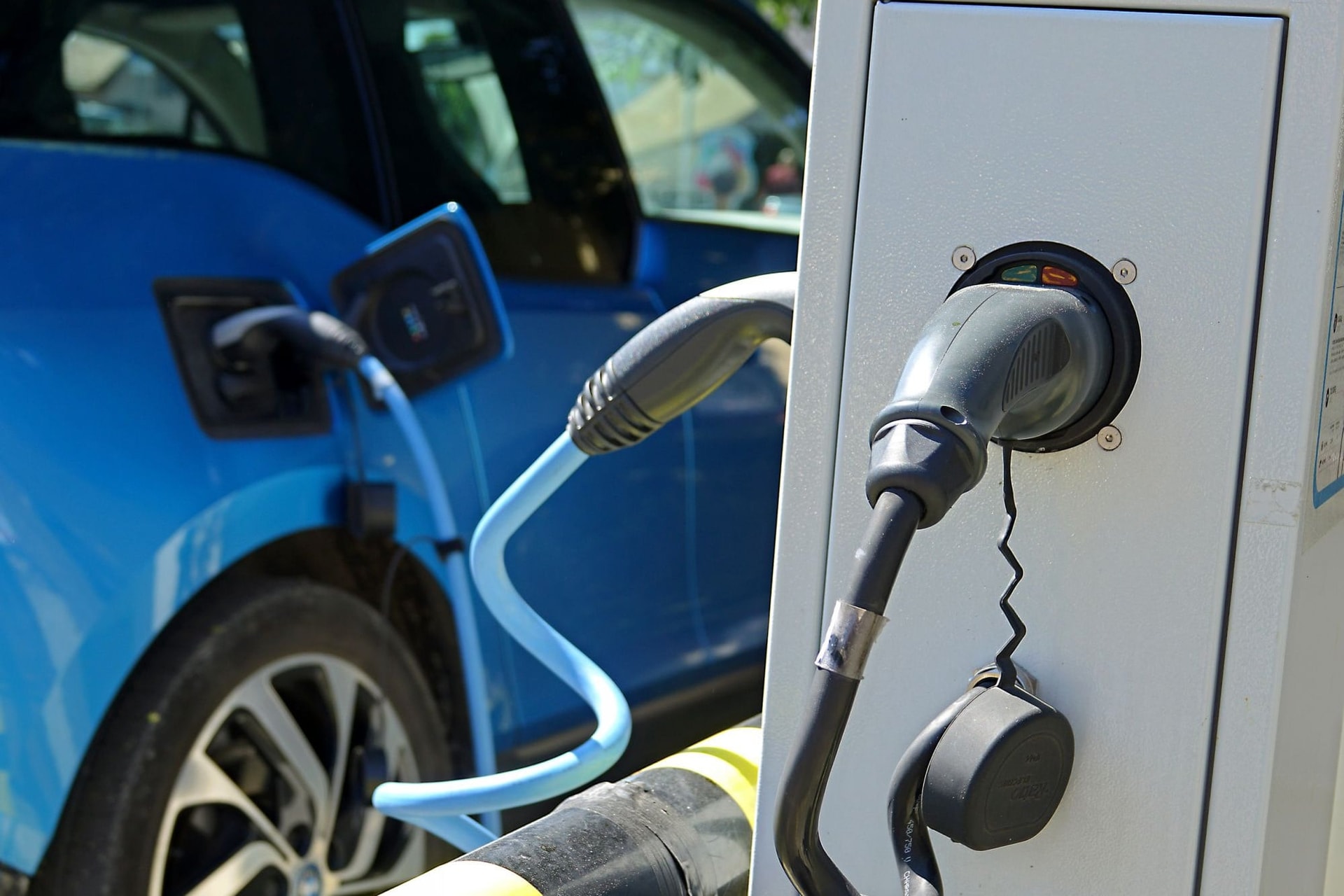 Sikeres volt az elektromos autók vásárlási támogatása