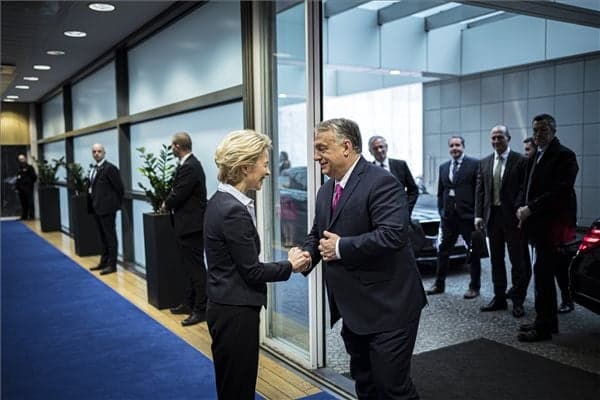 Orbán Viktor: Tisztességes alapokra kell helyezni az uniós költségvetést