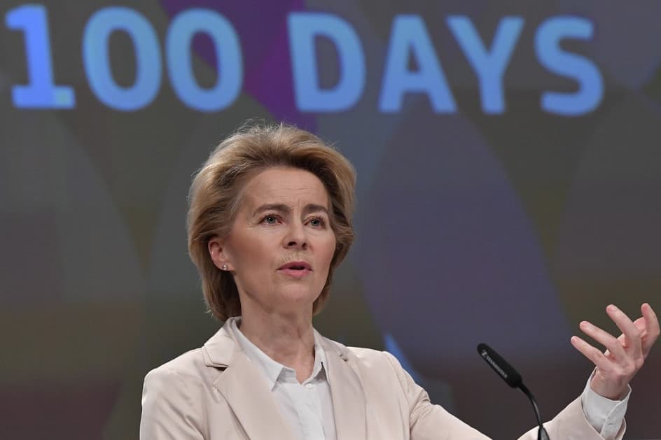 Von der Leyen: Az év végére elkészülhet a vírus elleni oltás
