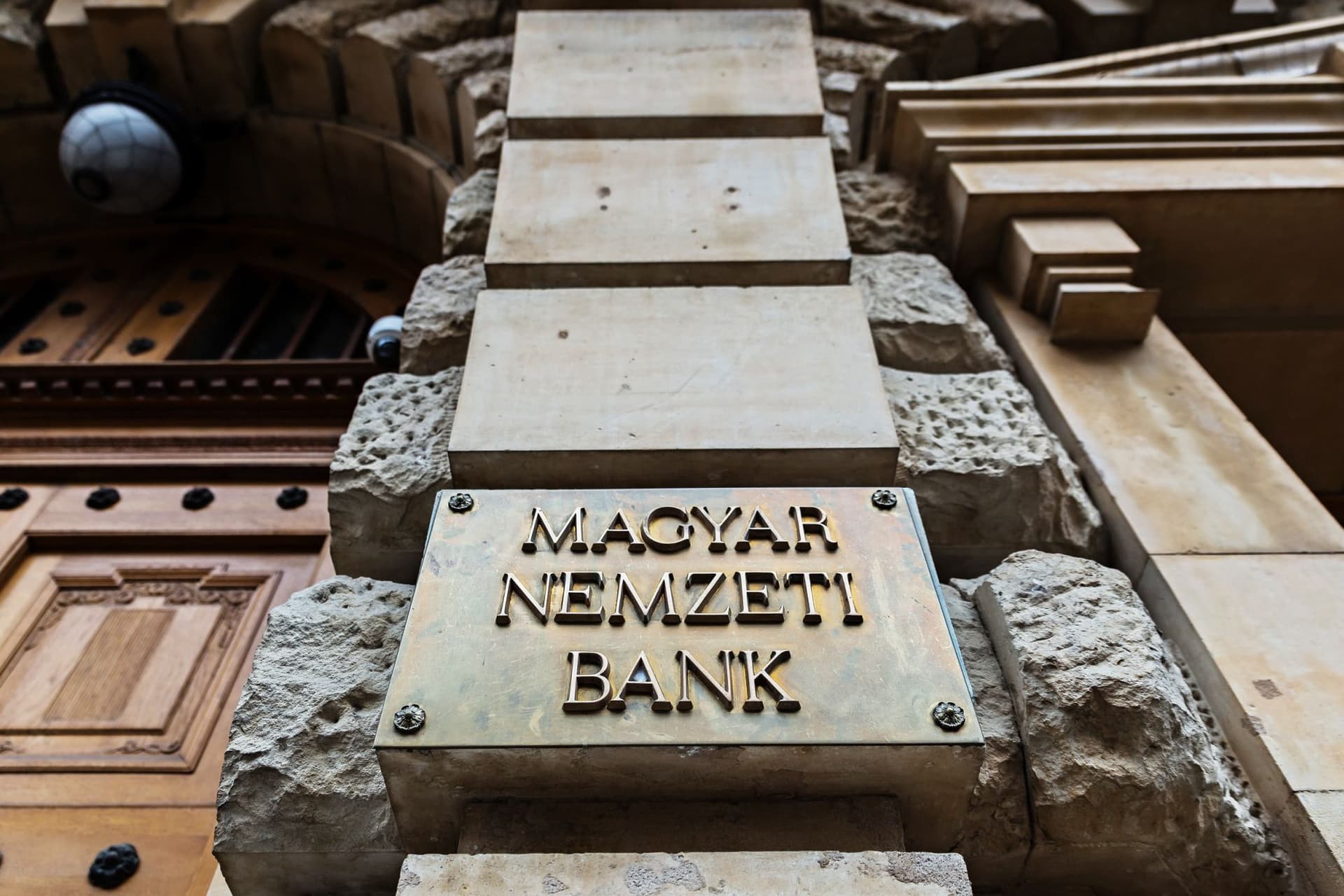 A jegybank elsődleges célja az árstabilitás elérése