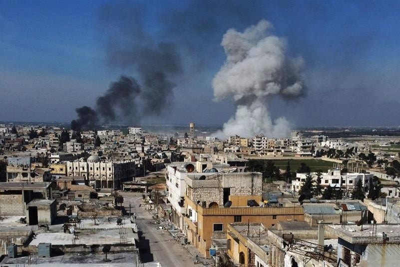 Moszkva: A terroristák megerősített övezetei összenőttek a török megfigyelőállásokkal