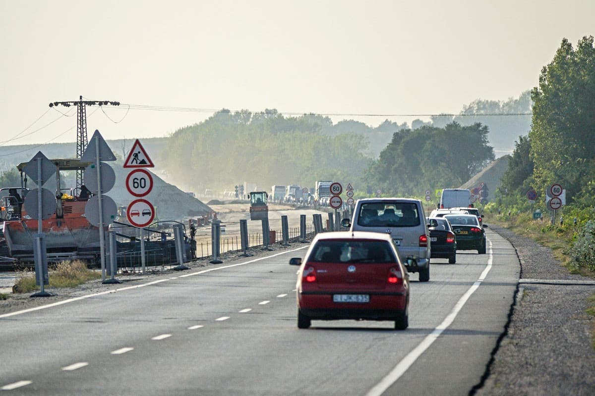 Iskolakezdésre ismét járható lesz az M0 hídja