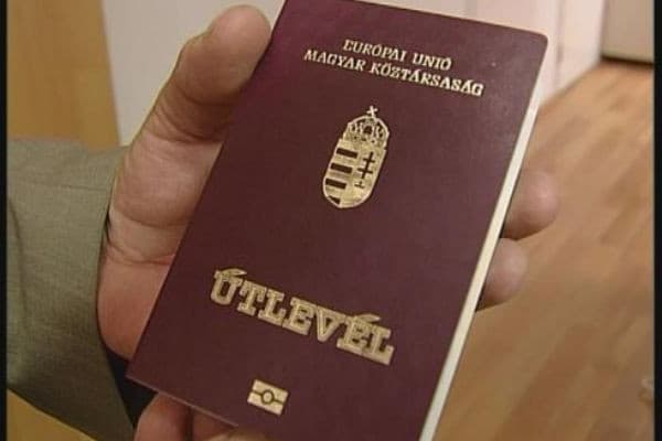 Korlátozza az Egyesült Államok a magyar útlevéllel való vízummentes beutazást