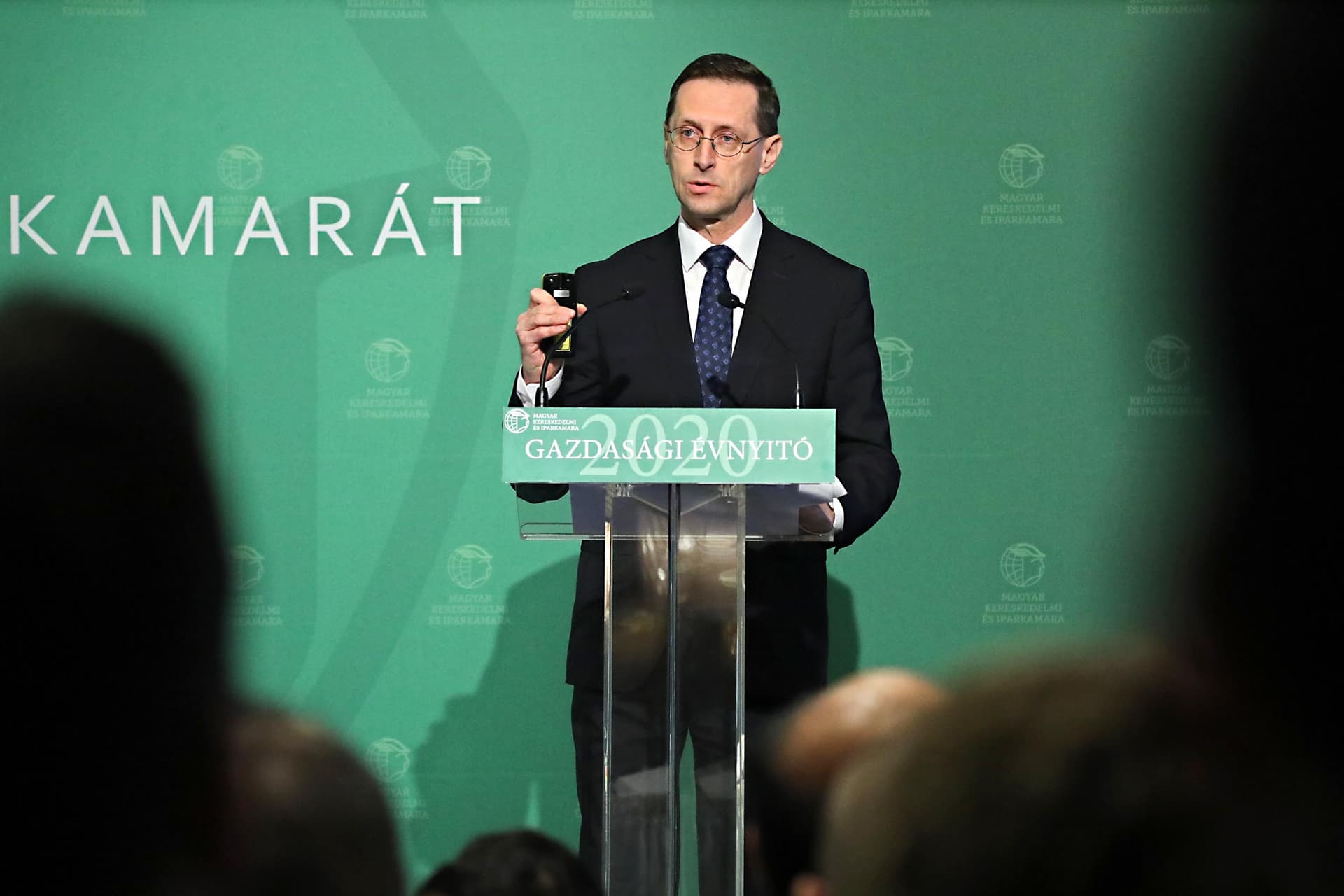 Varga Mihály: A tárca megvédi a magyar gazdaság eredményeit