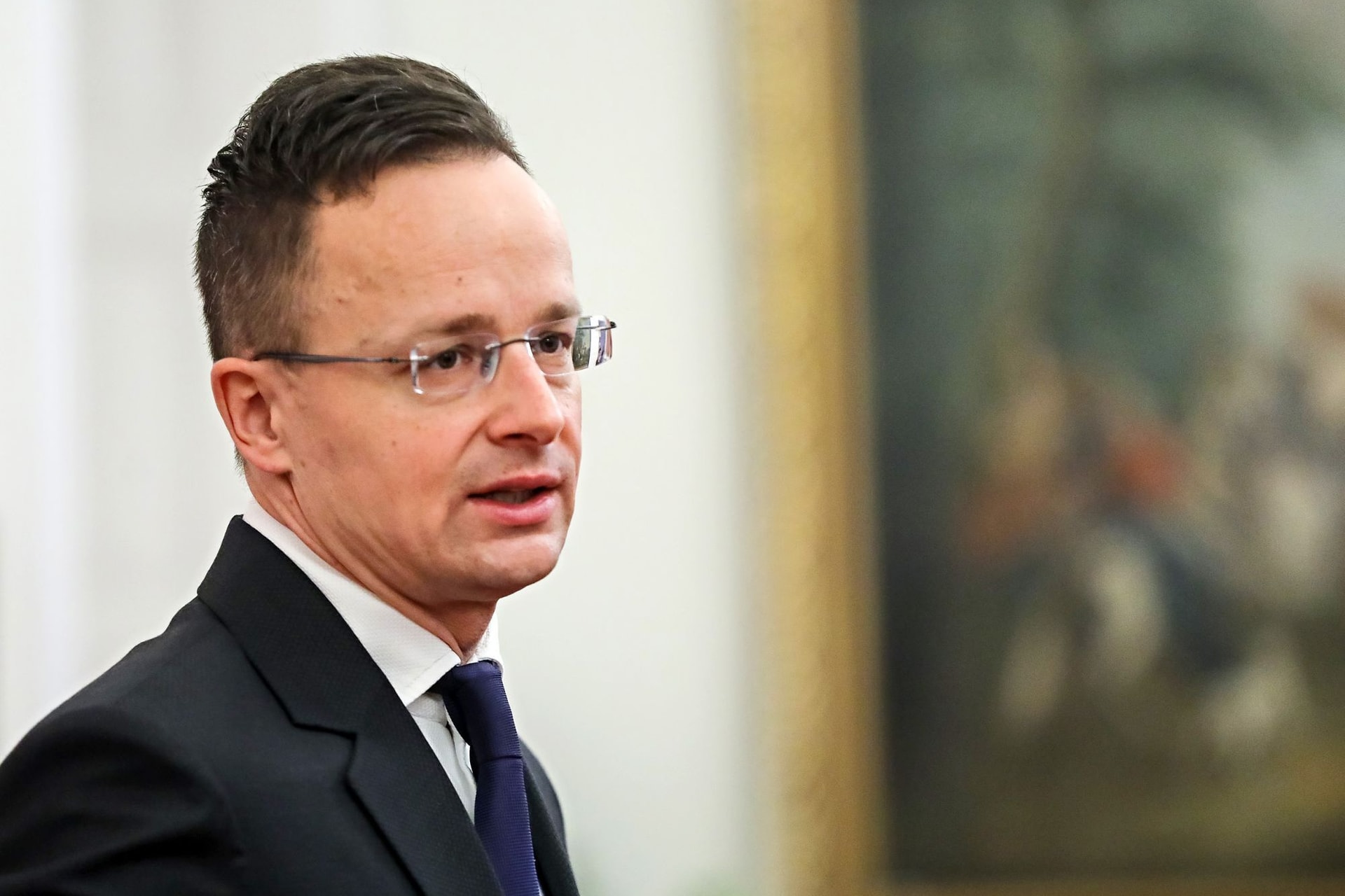Szijjártó Péter levelet küldött öt külügyminiszternek