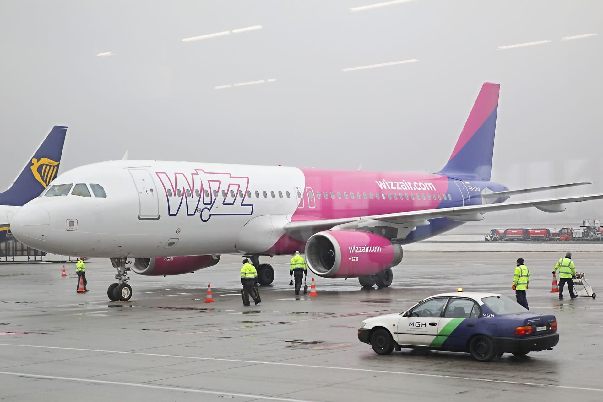 Bukarest helyett Budapesten szállt le a Wizz Air repülője