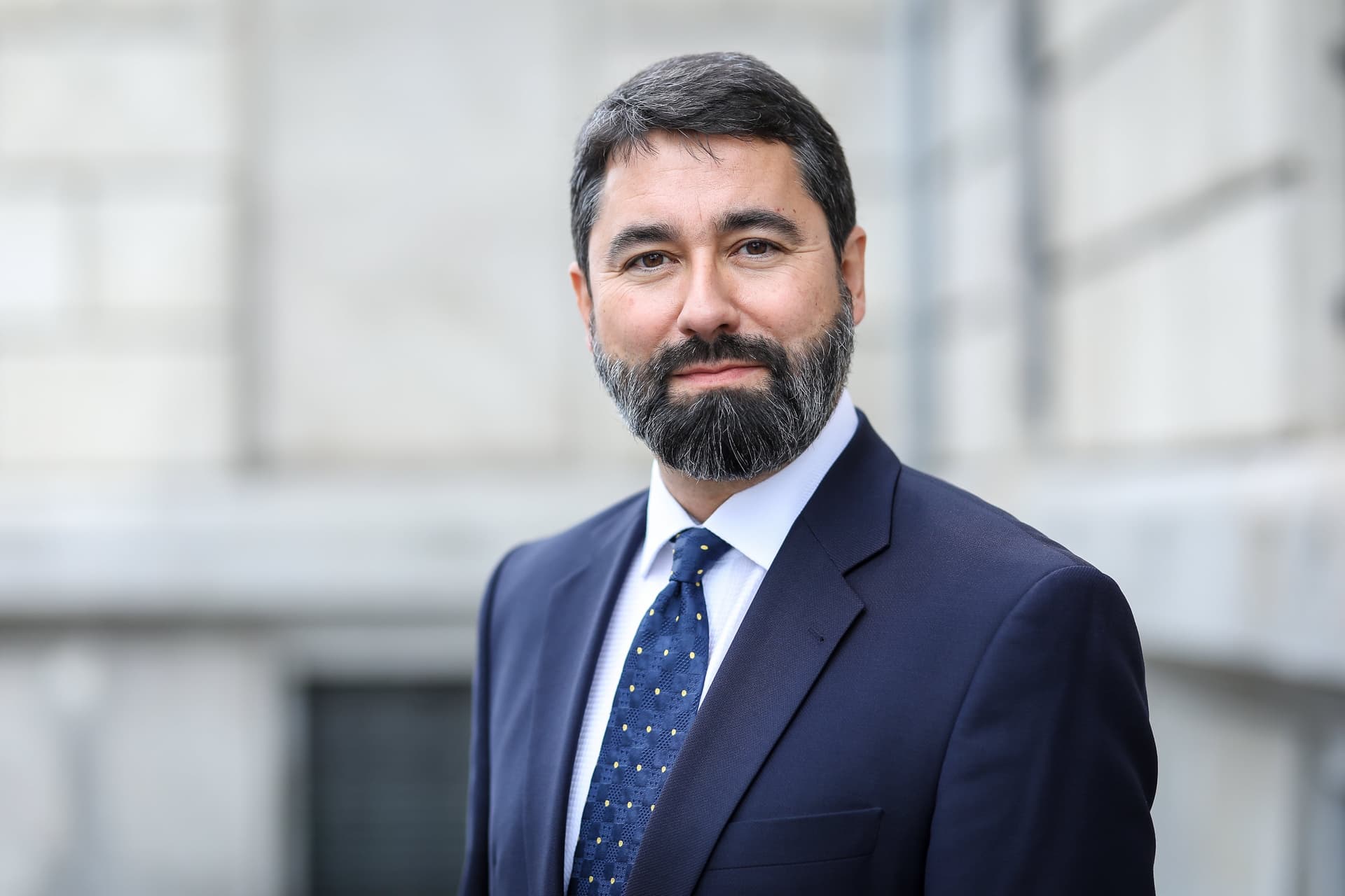Politikailag elfogult vádaskodást erőltet az Európai Parlament