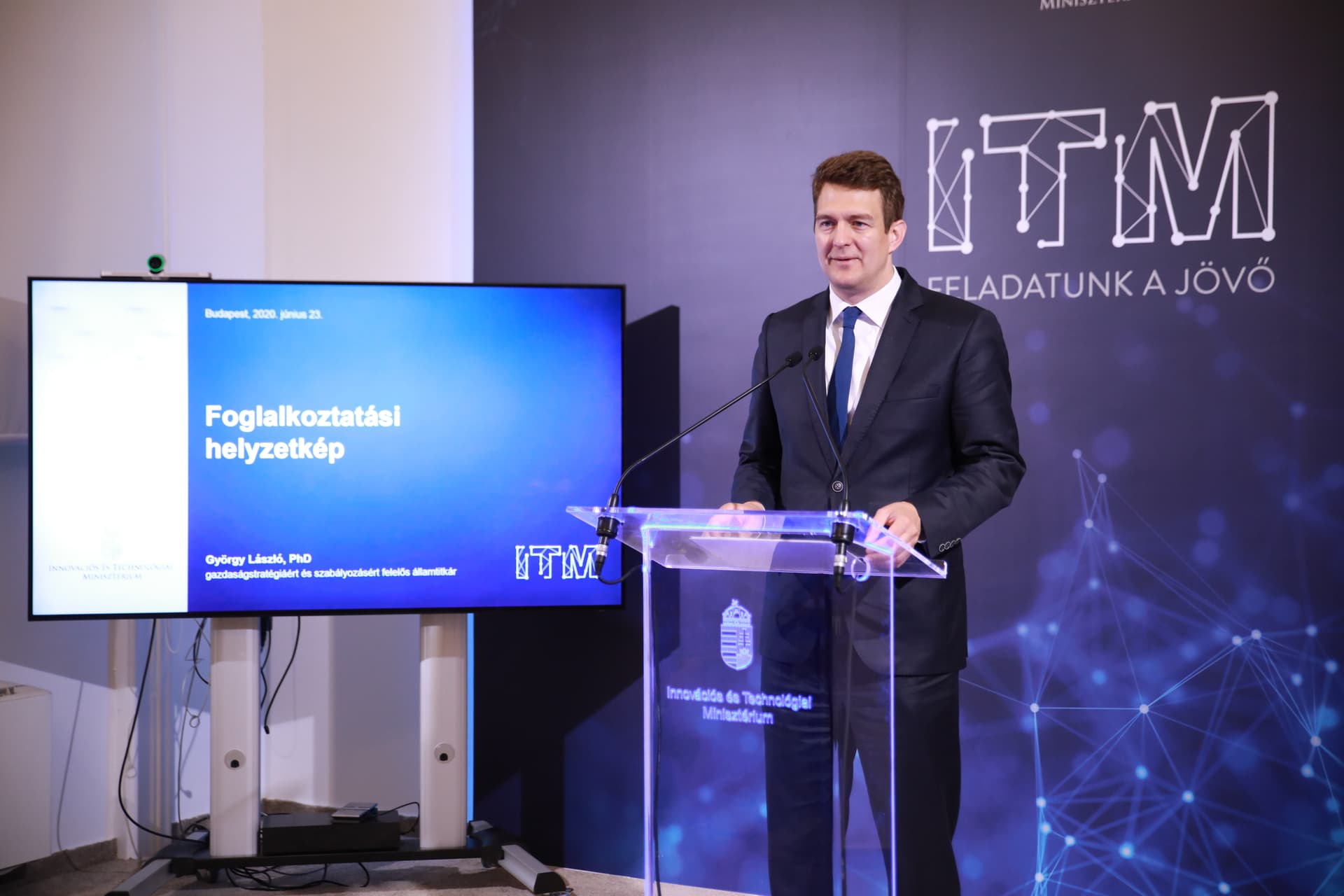 Munkaerőpiaci fordulatot jeleznek a júniusi munkanélküliségi adatok