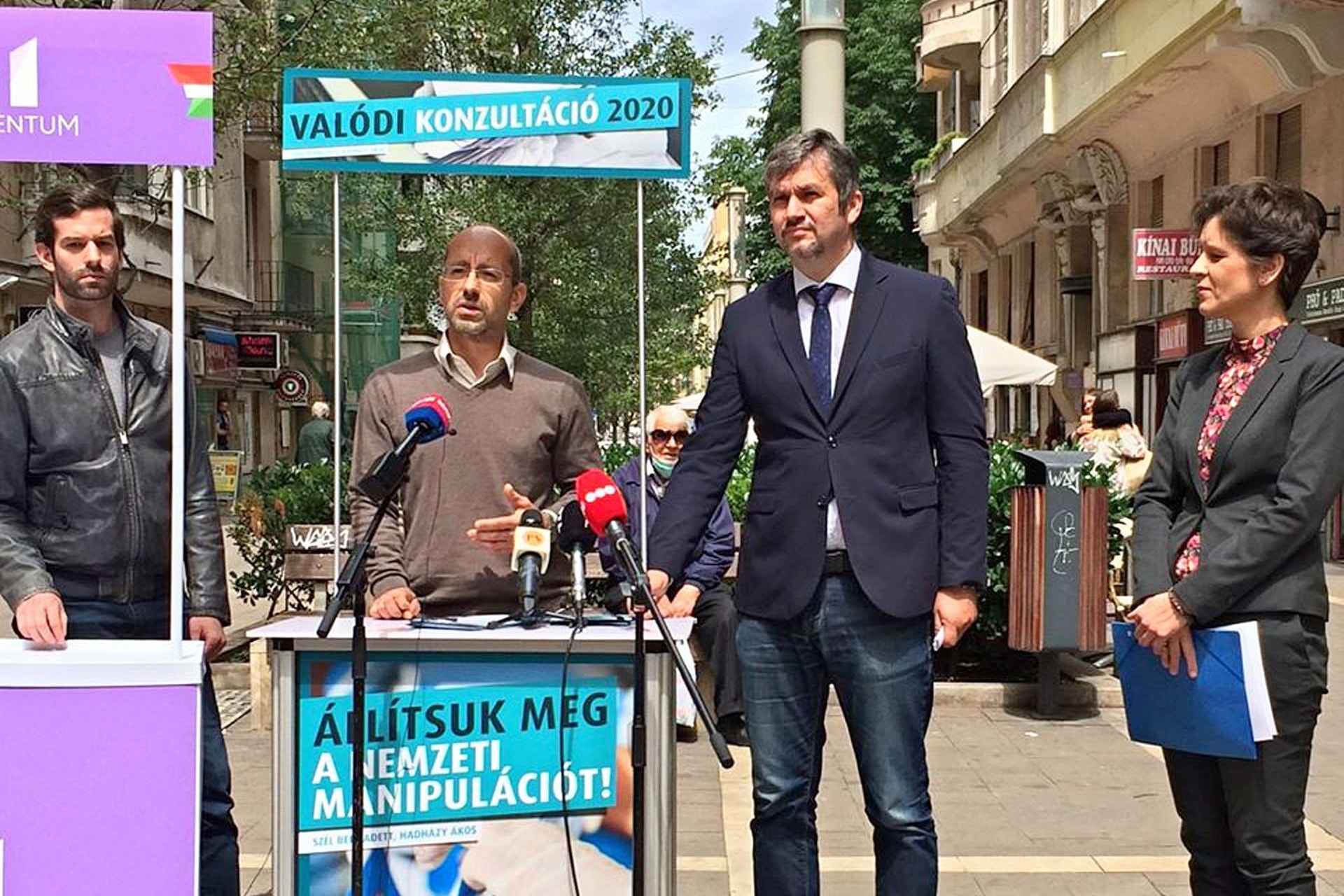 Baloldali támadás alatt a nemzeti konzultáció