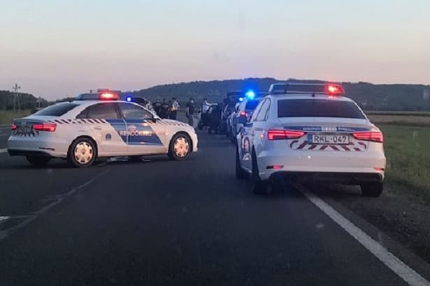 Több mint száz rendőr csapott le egy drogkereskedő bandára