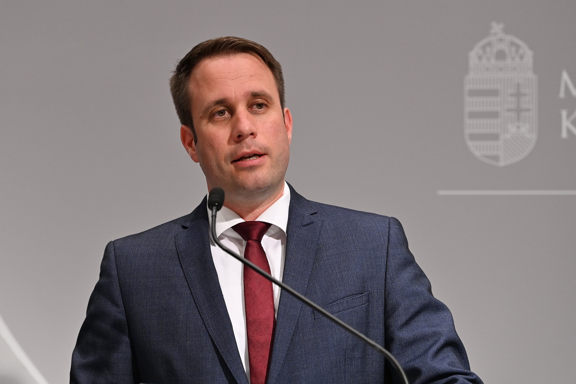 Dömötör: Gyurcsány Ferenc pártja felelőtlen és veszélyes játékba kezd, amikor az oltás ellen buzdít