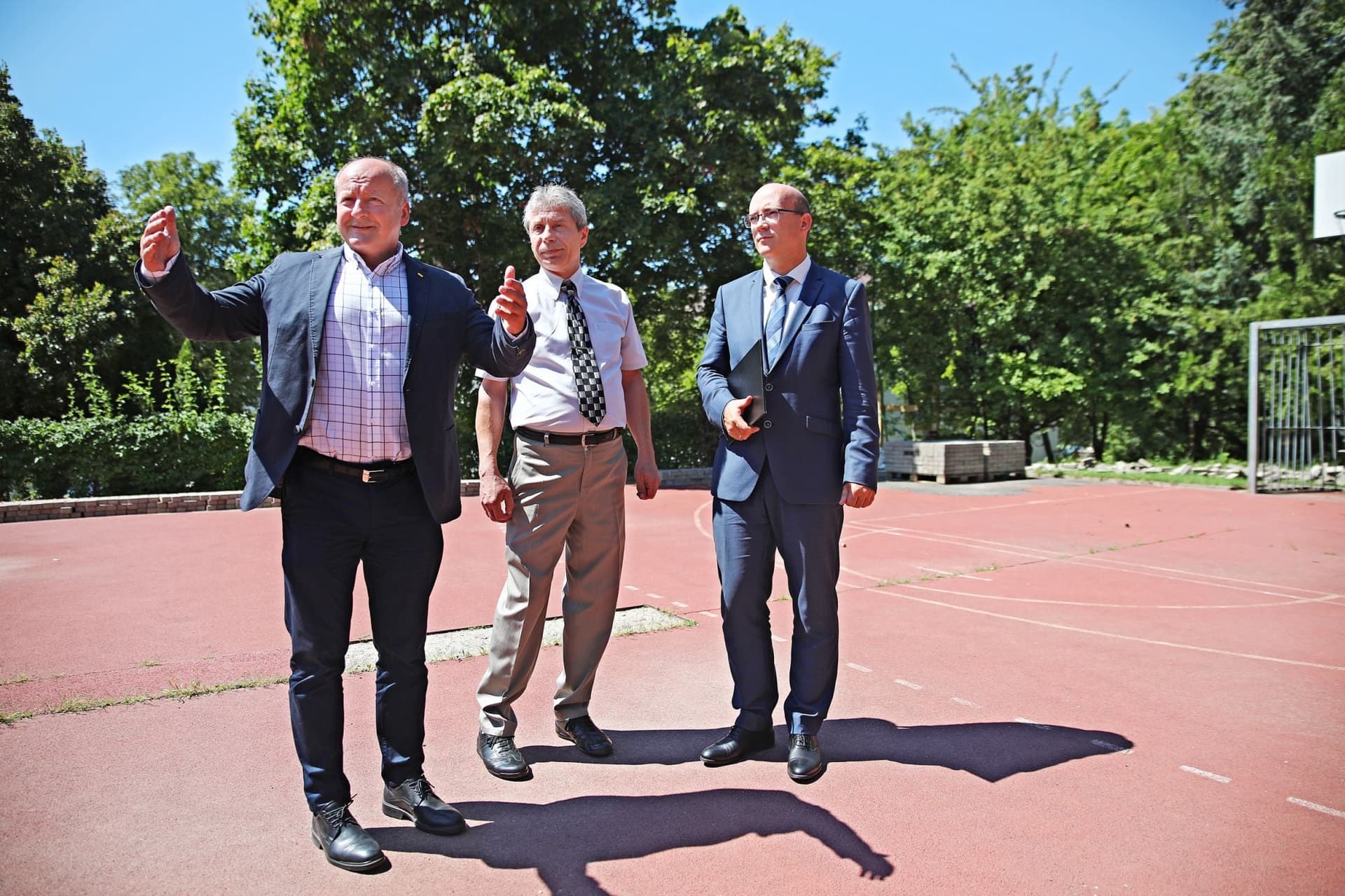 Az iskolai sportlétesítmények nem csak a diákokat szolgálják