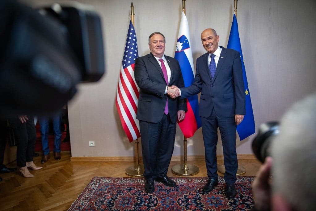 Jansa: Csak Washington képes megküzdeni az új biztonsági fenyegetéssel