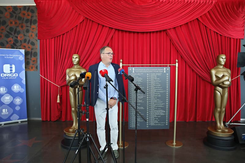 Csillagok, kamerák és tesztek