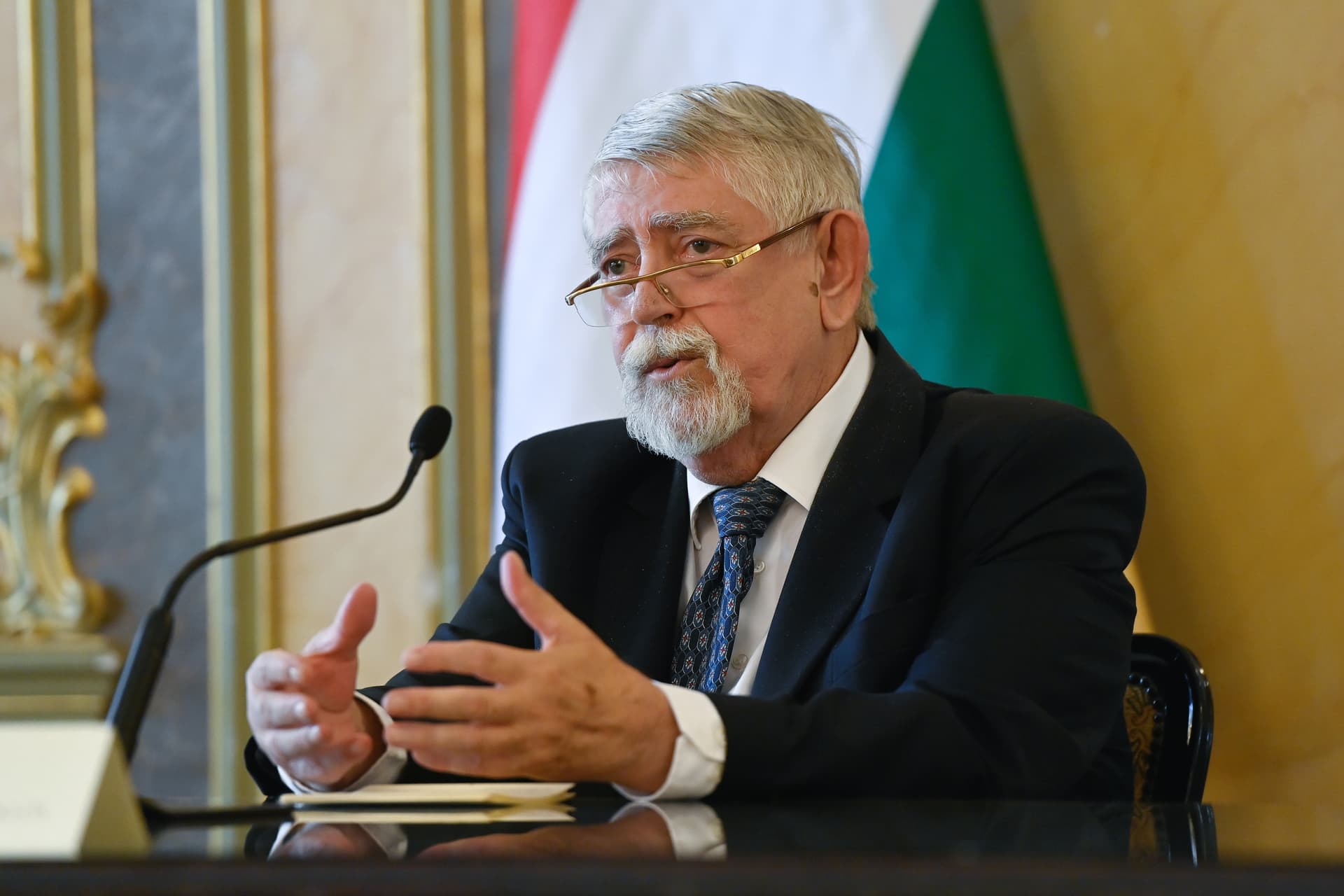 Kásler Miklós hivatalosan is felkérte a javaslattevő bizottság tagjait