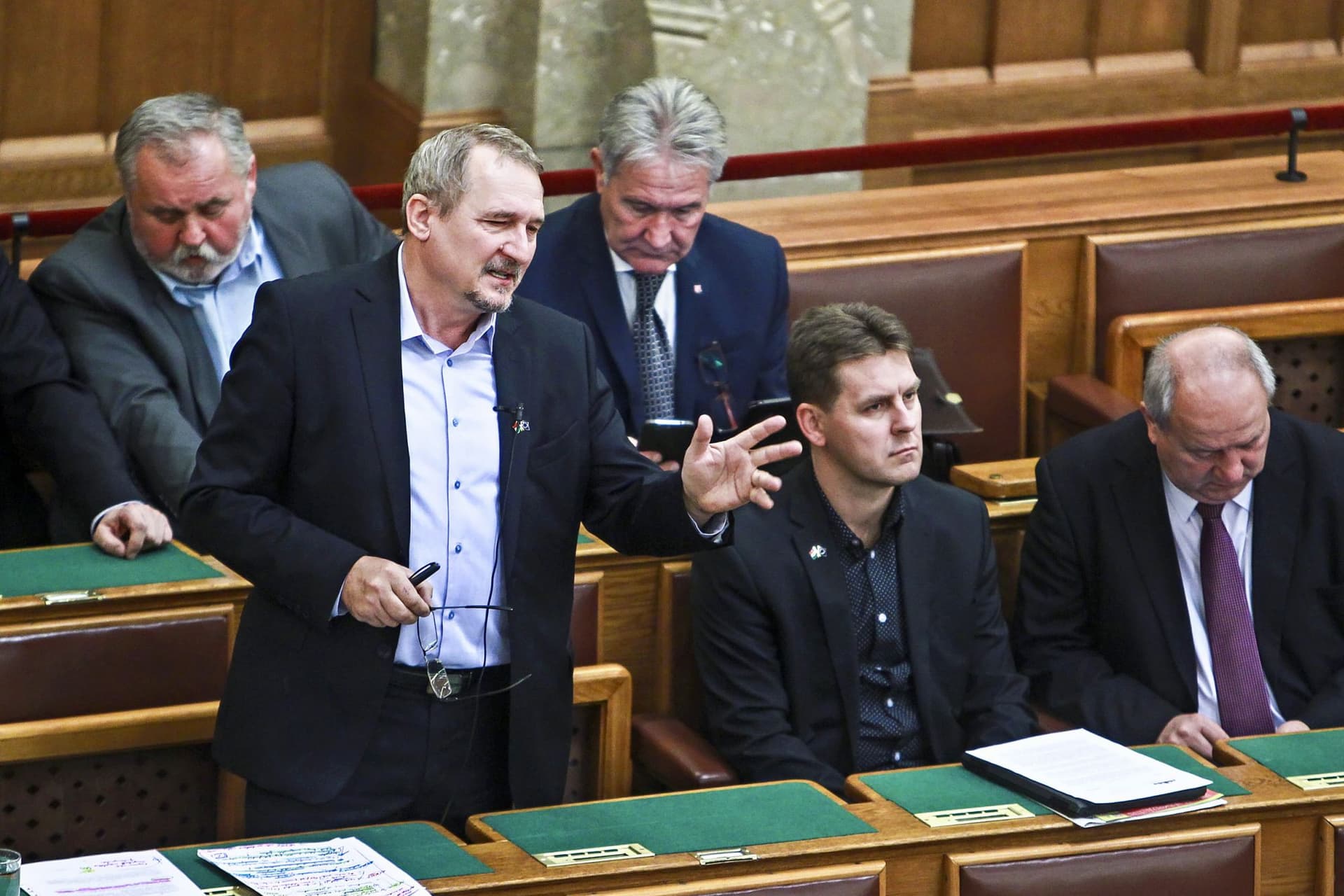 Gúr Nándor zuglói megbízása