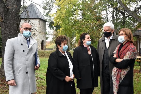 Átadták a megújult Szolnoki Művésztelepet