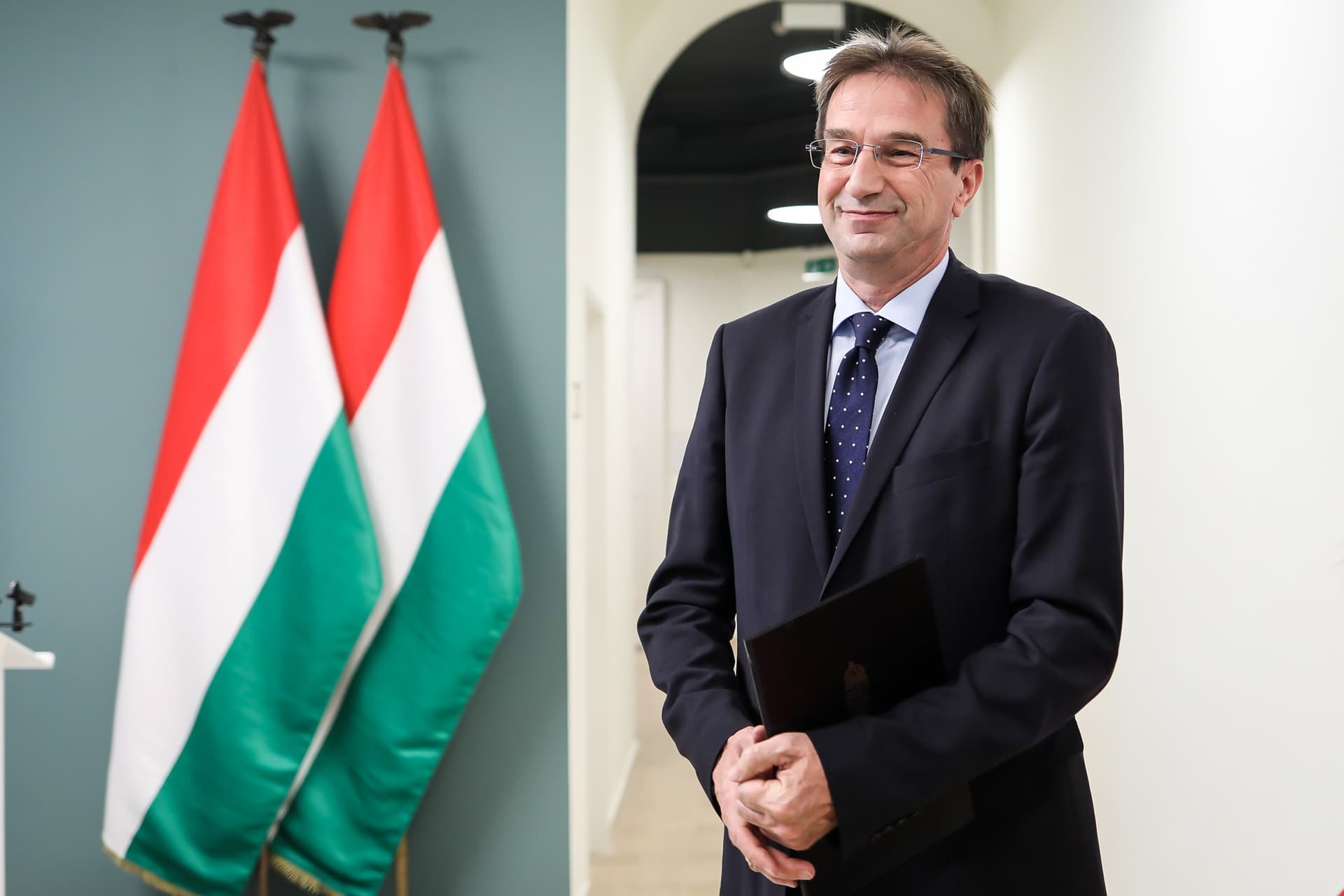 „A magyar kormány továbbra is az áldozatok oldalán áll a bűnözőkkel szemben”