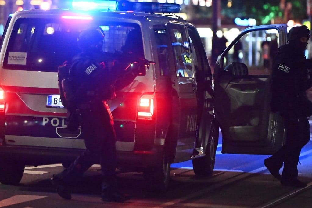 Négy ártatlan halt meg a bécsi terrorban
