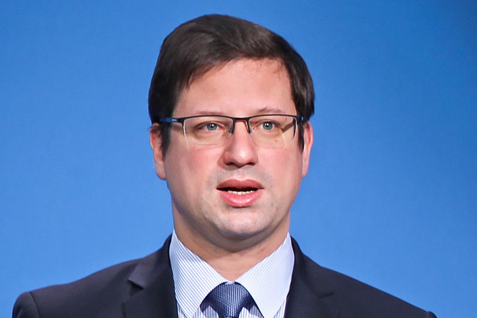 Gulyás: A kormány az uniós vakcinaszerződések nyilvánosságra hozatalát kéri