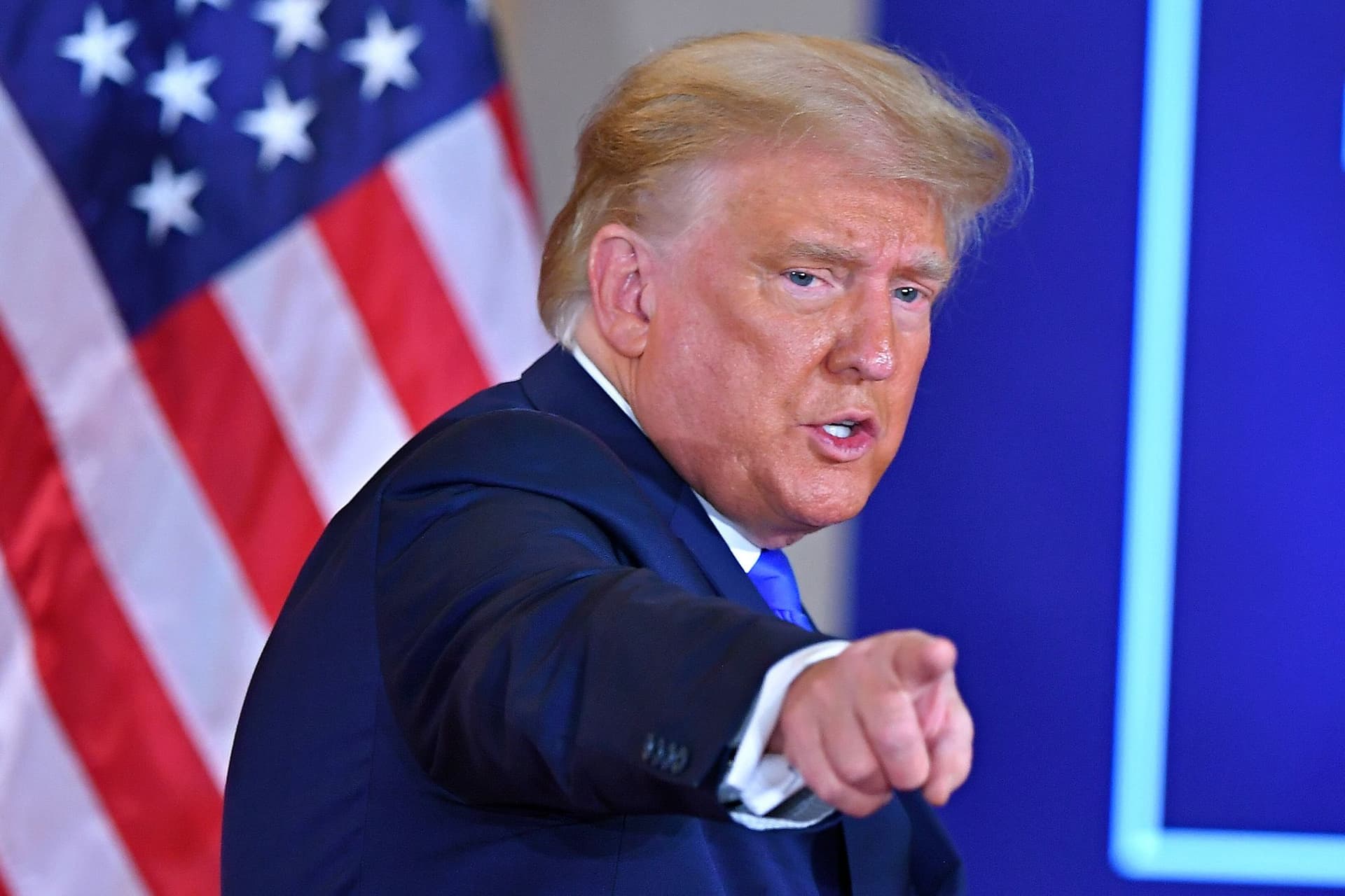 Trump a georgiai szenátusi pótválasztások lefújását sürgette