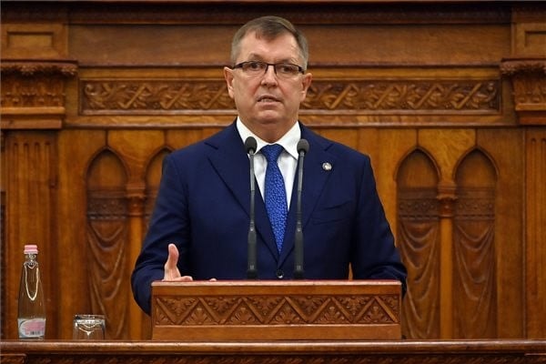 Matolcsy: A jegybank sikeresen vett részt a válságkezelésben