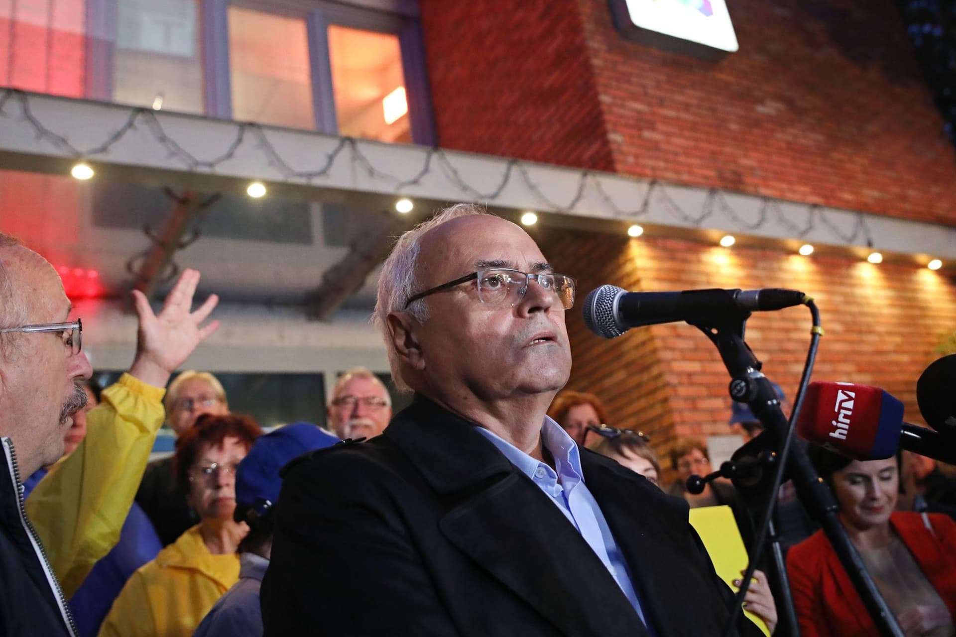 A DK-s László Imre is szánalmas magyarázkodásba gabalyodott