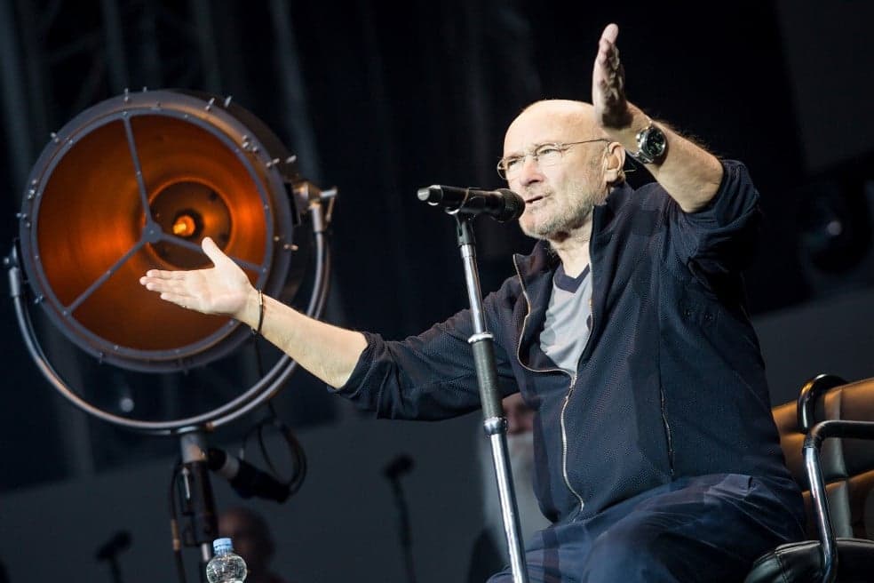 Kórházban van, de nem haldoklik Phil Collins