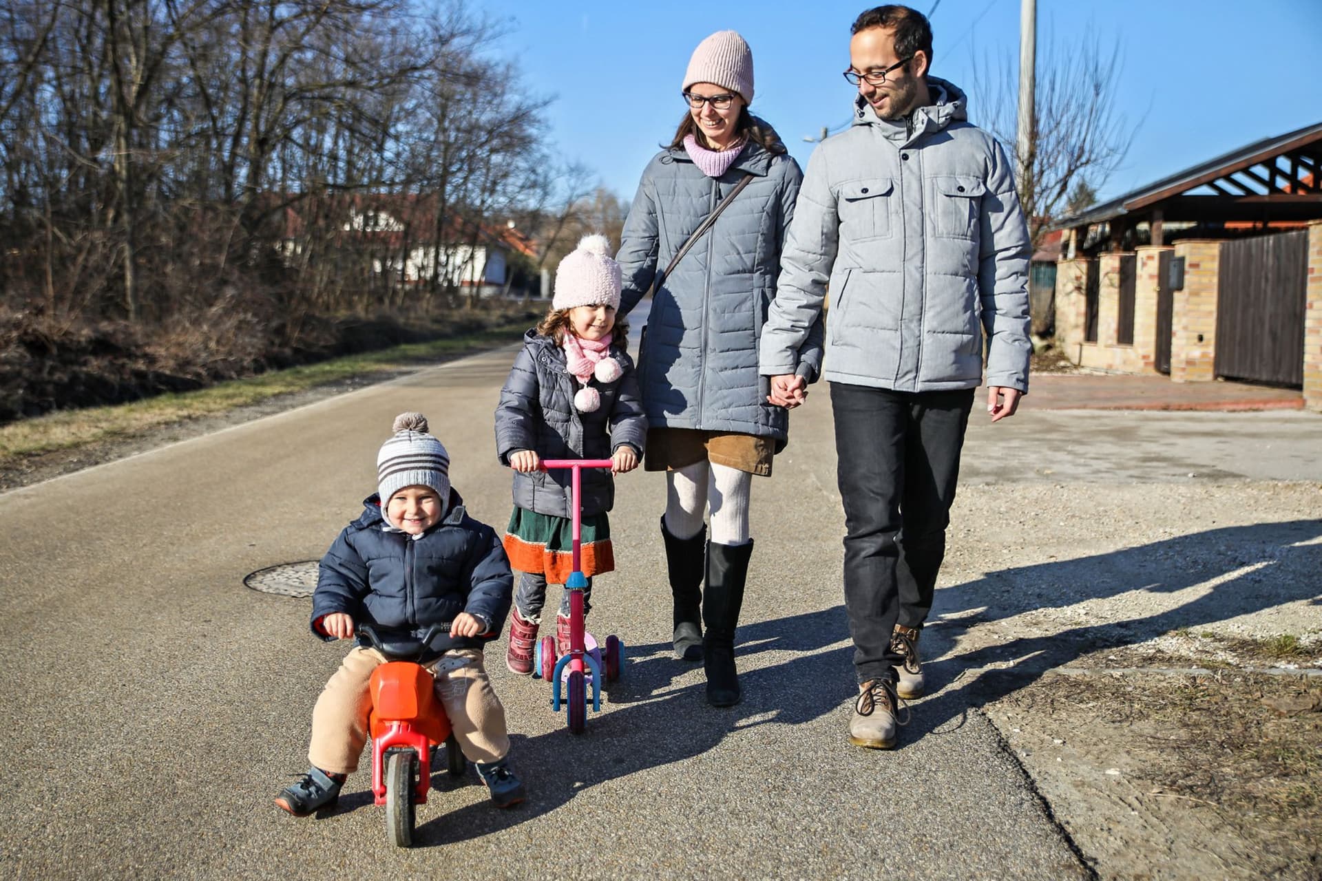 Húsvét előtt megkapják az előrehozott családtámogatásokat a gyermekes családok