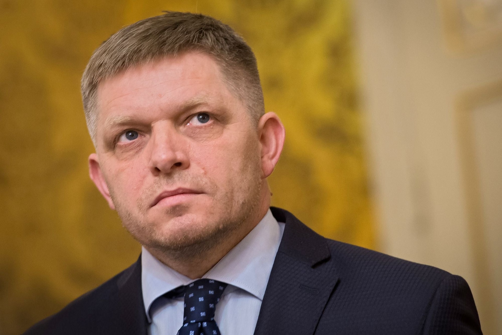 Nem hagyta jóvá a pozsonyi parlament Fico vizsgálati fogságba vételét