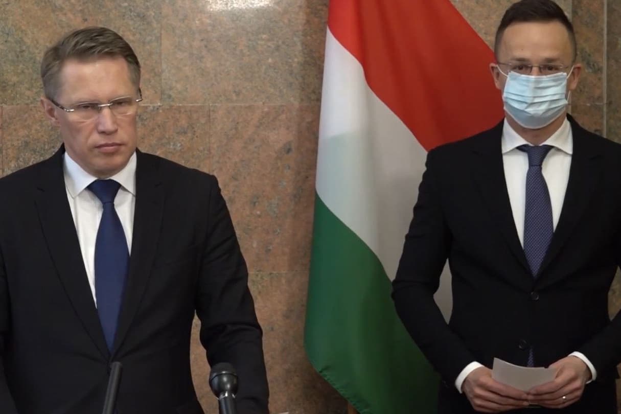 Megszületett a megállapodás, orosz vakcinák érkeznek Magyarországra
