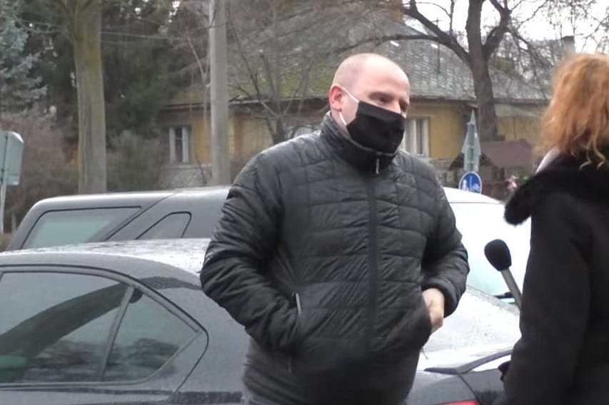 150 milliós villában bujkál a cigarettacsempész MSZP-s képviselő