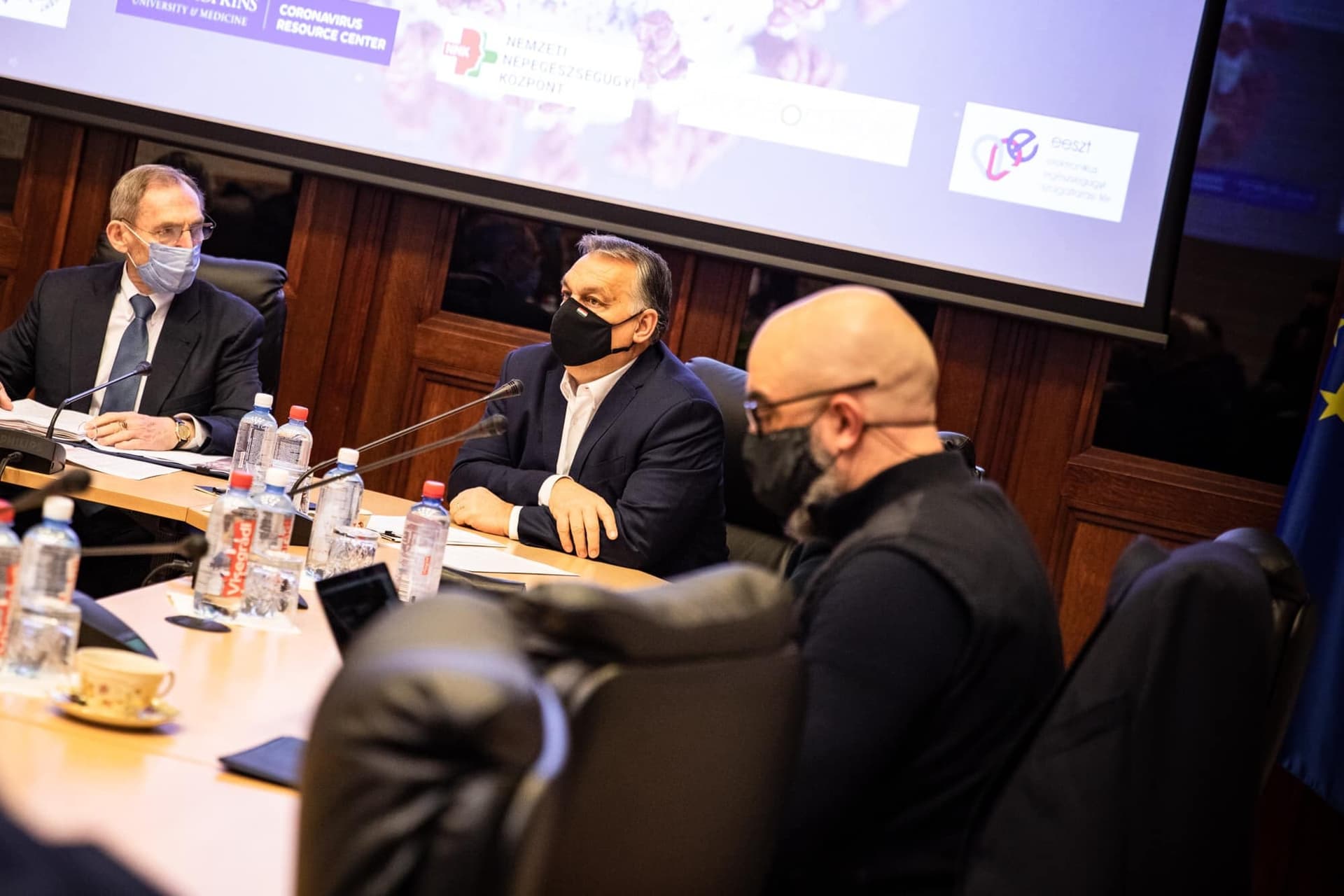 Az Operatív Törzs ülésén kezdte a napot a kormányfő