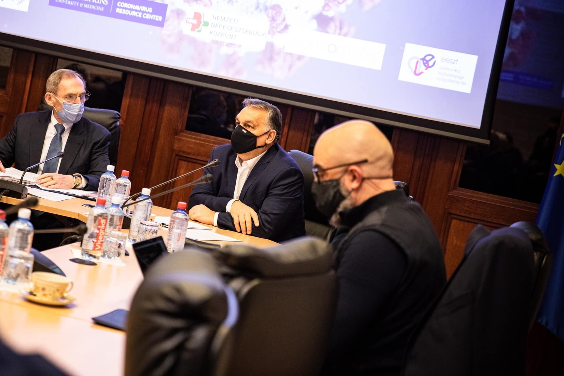 Az Operatív Törzs ülésén kezdte a napot a kormányfő