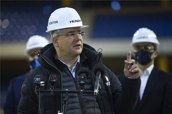 Debrecenben megújul a Főnix csarnok