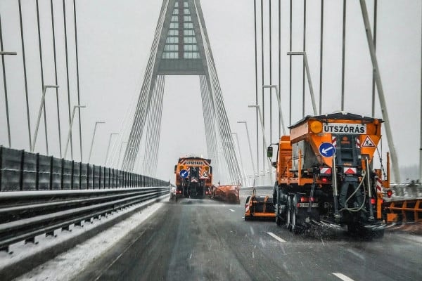 Téli üzemmódra váltott a Magyar Közút