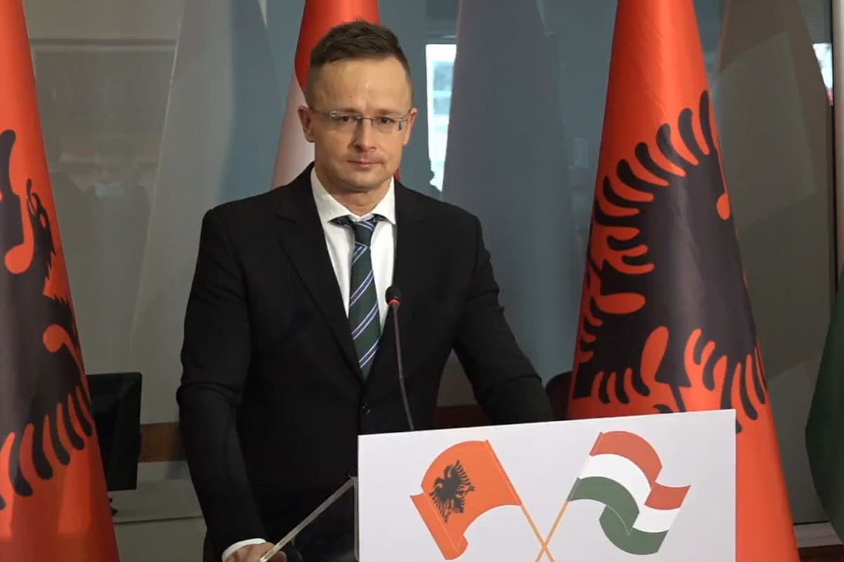 Szijjártó felavatta Magyarország új konzuli képviseletét Durresben
