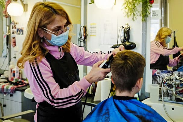 Az önfoglalkoztatók már 15 milliárd forint kompenzációs támogatást kaptak