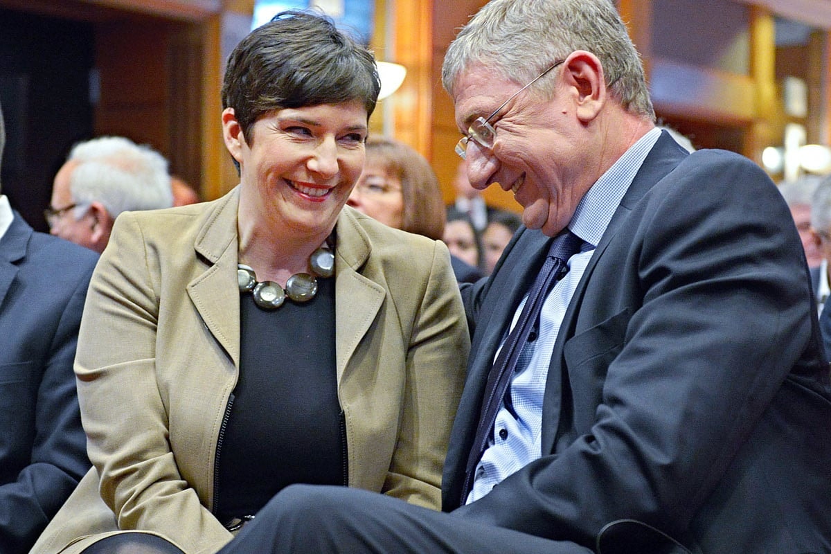 A dobrevi árnyékkormány árnyai
