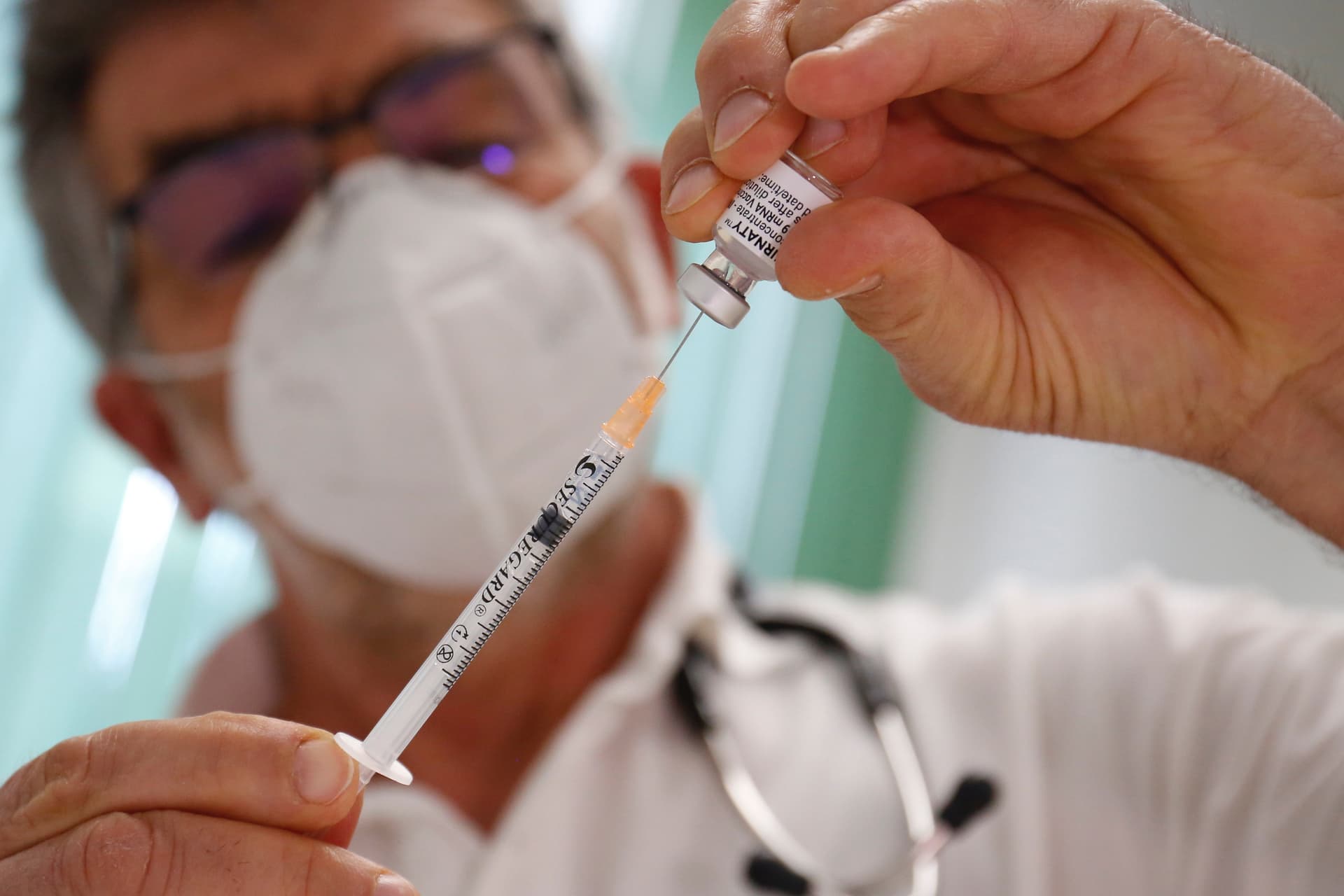 Az indiai változat ellen is védhet a Pfizer/BioNTech-vakcina
