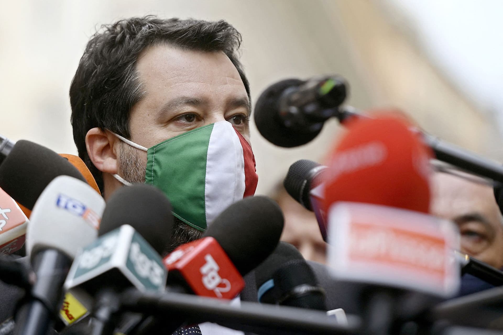 Pénteken dönt a vizsgálóbíró Salvini ügyében