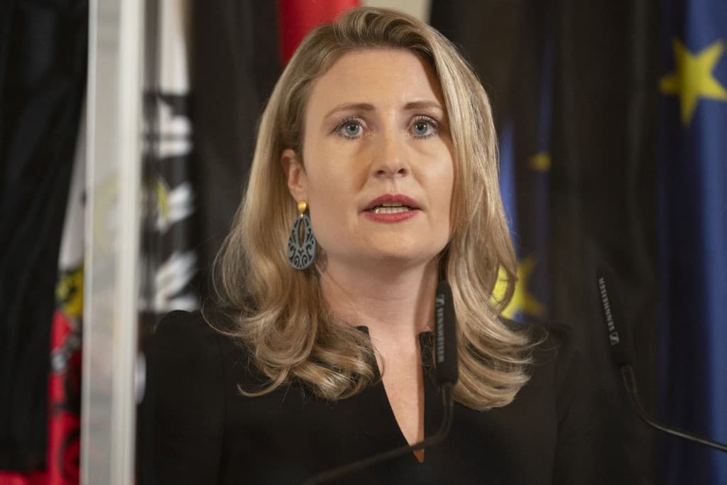 Bécs: A politikai iszlám mérgező a társadalmunkra